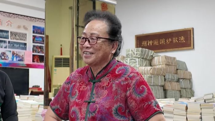 圖 4 國(guó)家級(jí)非遺傳承人蘇少琴講述漁歌發(fā)展史